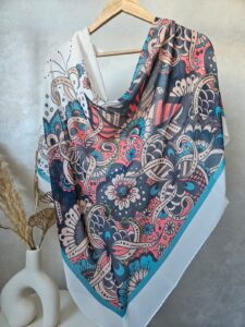 Foulard en Crêpe Chiffon Premium, fluide et anti-glisse