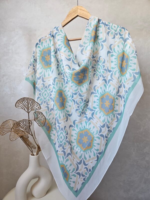Foulard-Crepe-Chiffon-Premium-fluide-anti-glisse-maroc015A Foulard en Crêpe Chiffon Premium, fluide et anti-glisse