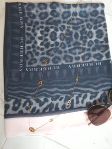 Châle en Crêpe Chiffon Premium, fluide et anti-glisse