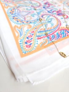 Châle en Crêpe Chiffon Premium, fluide et anti-glisse