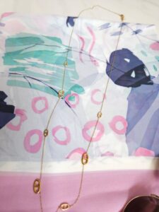 Châle en Crêpe Chiffon Premium, fluide et anti-glisse