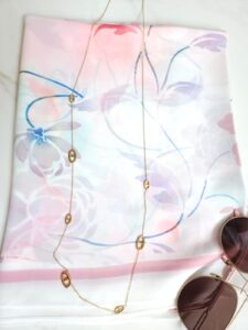 Châle en Crêpe Chiffon Premium, fluide et anti-glisse